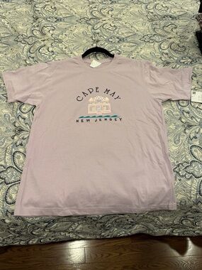 Ladies Medium Lavender Cape May New Jersey Graphic Tee NWT